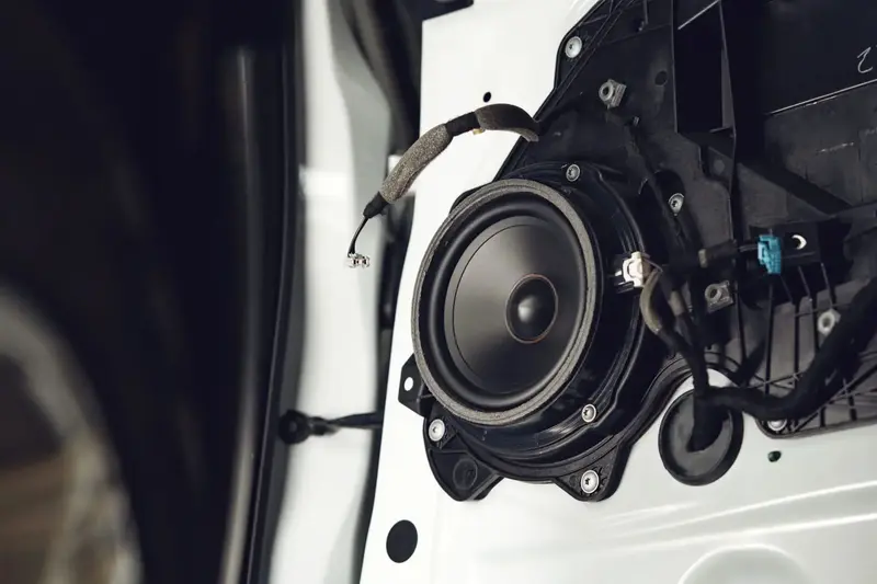 Upgrade Sistem Audio și Insonorizare Auto Roeselare